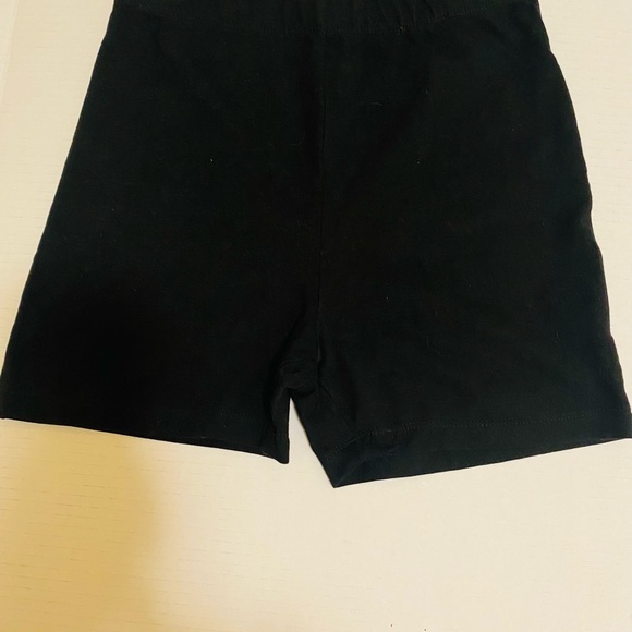 Cute stretch short by Ettel Lut💓 - Picture 3 of 4